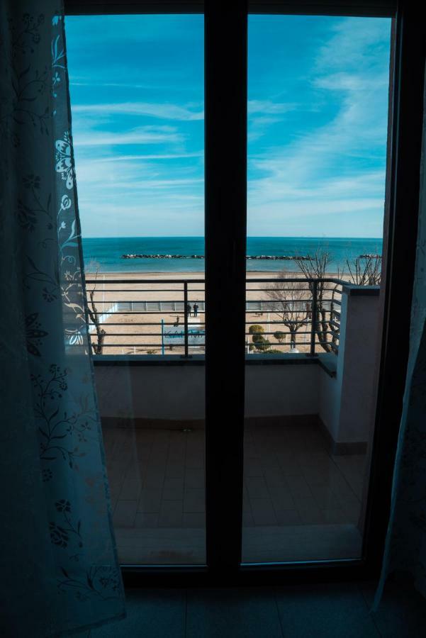 ريميني Hotel Melita Beach Experience المظهر الخارجي الصورة